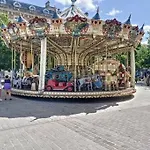 Au Coeur De *