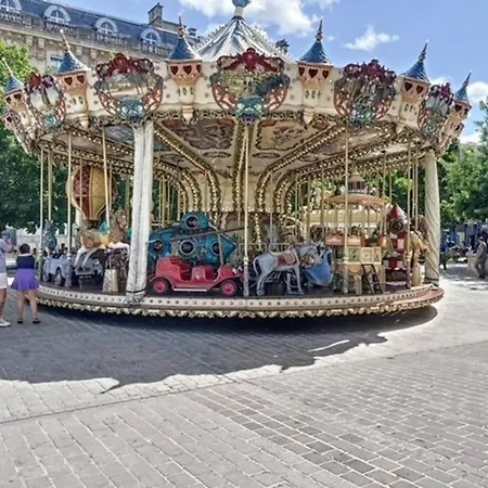 Au Coeur De *